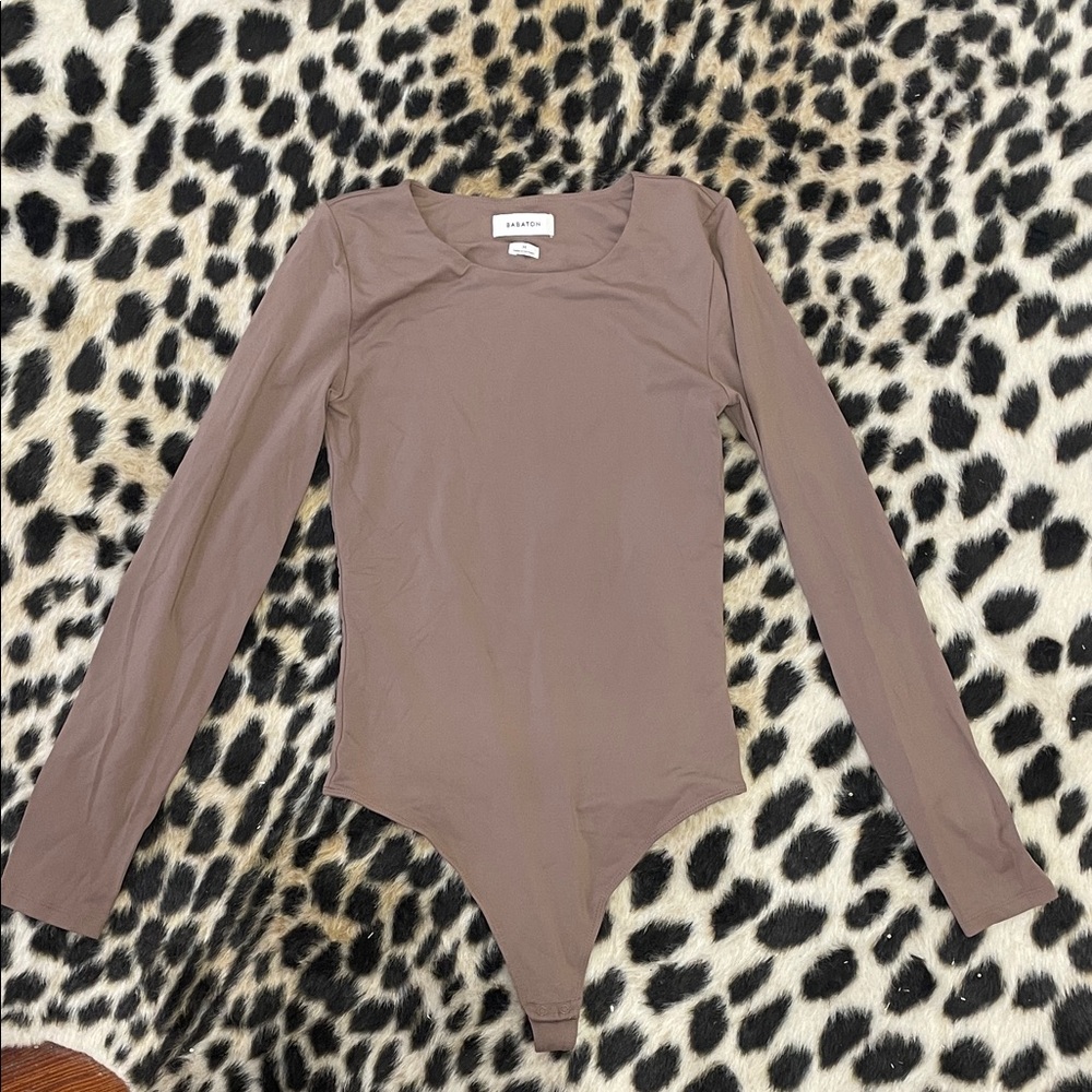 Aritzia Mauve Brown Long Sleeve Bodysuit